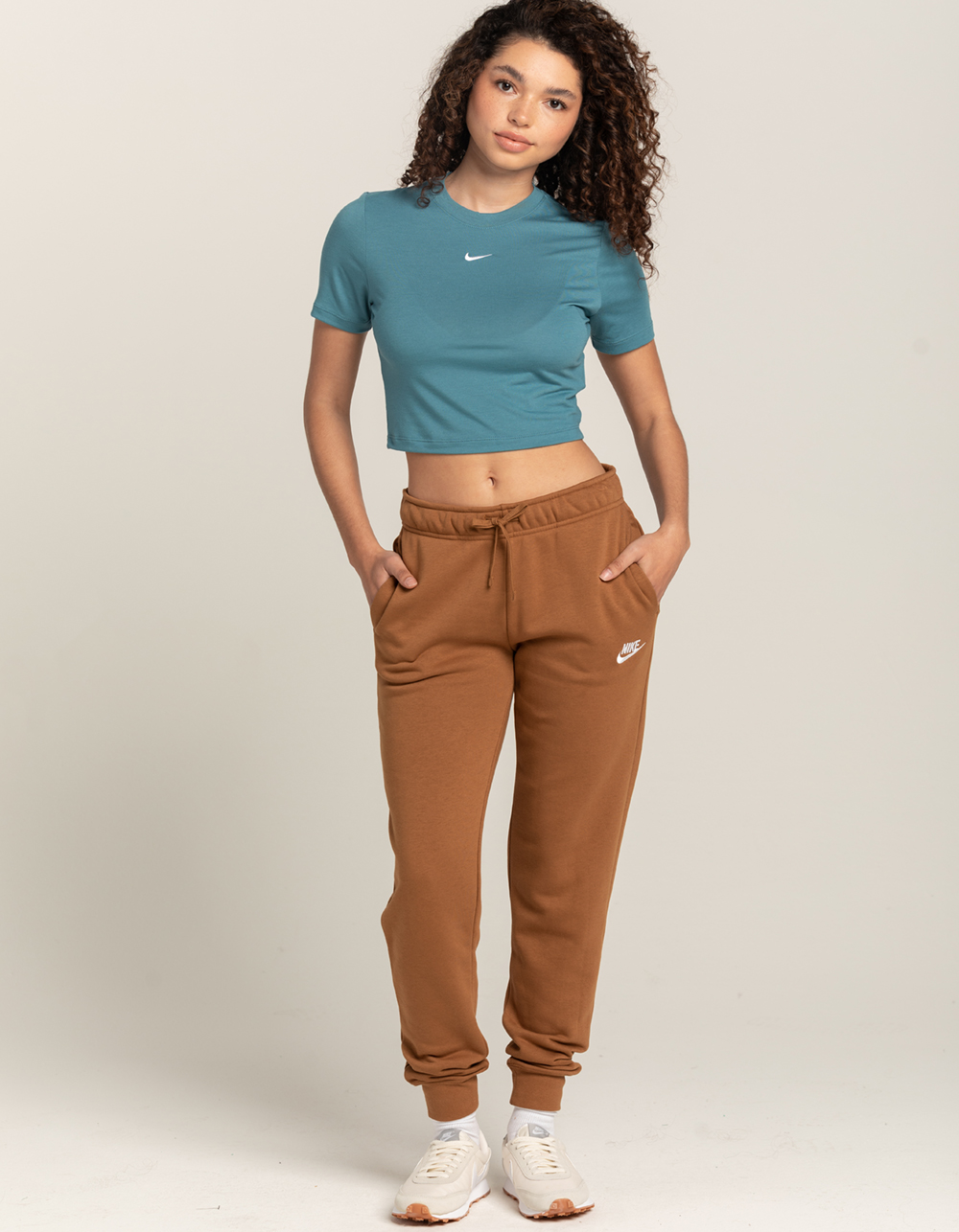 NIKE Sportswear Essential Slim Crop Womens Tee - TEAL BLUE