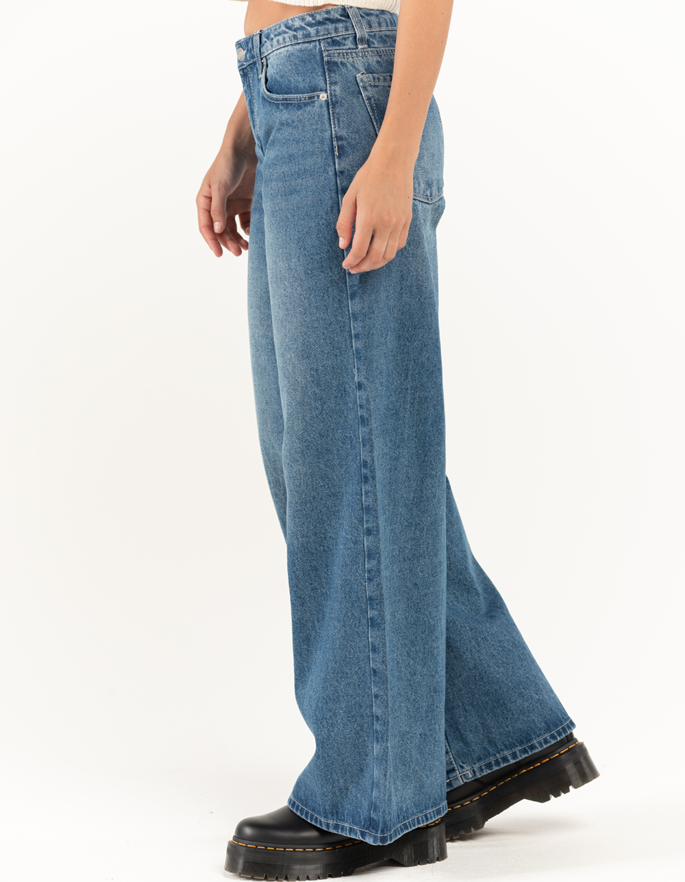 RSQ Womens Low Rise Wide Leg Jeans - MEDIUM WASH | Tillys