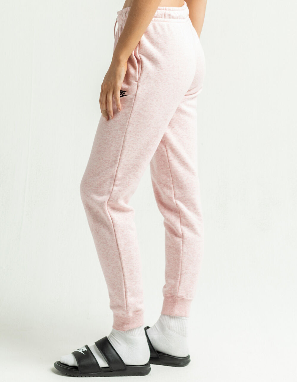 Nike essentials slim sweatpants in pink