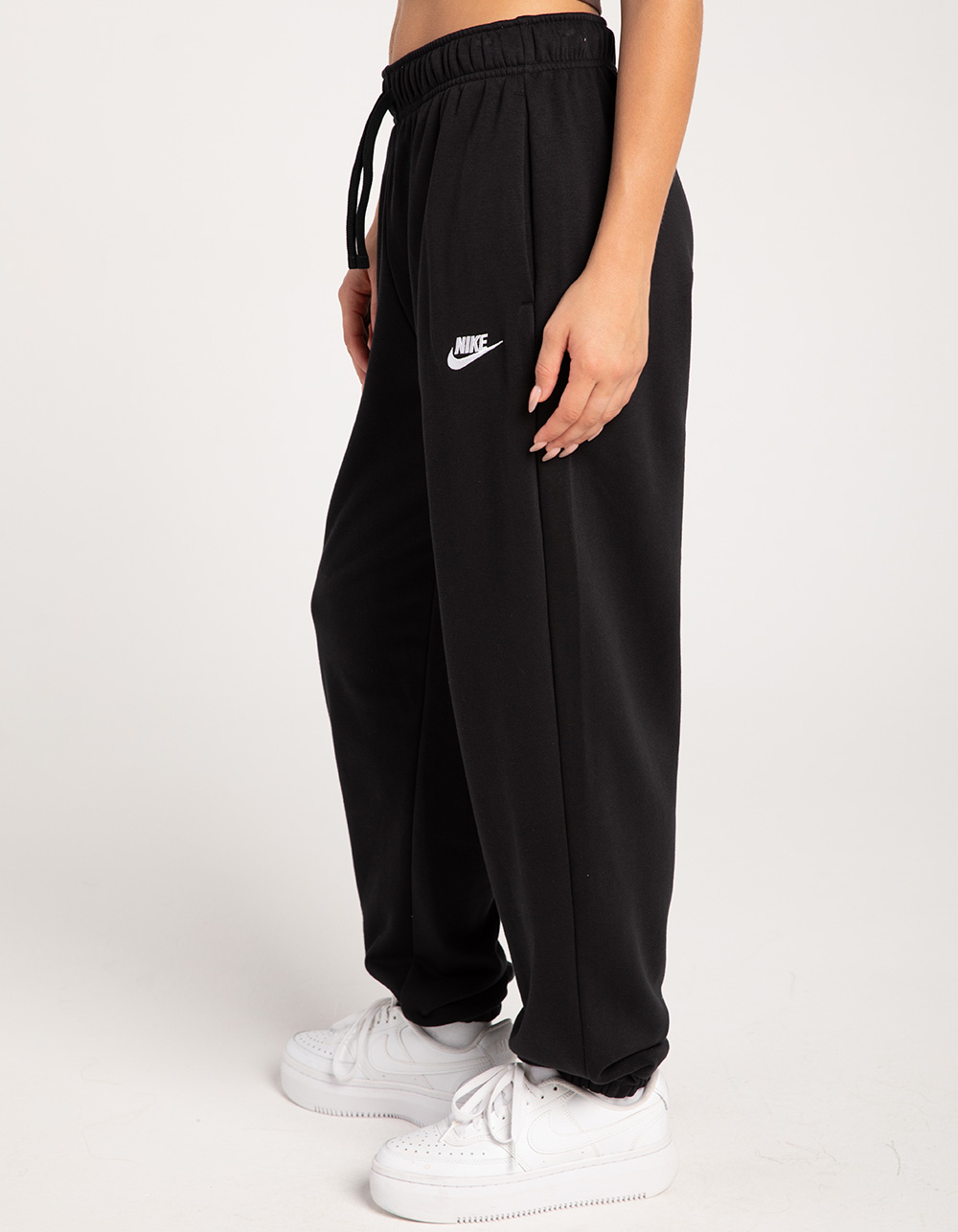 Women’s small black Nike sweatpants