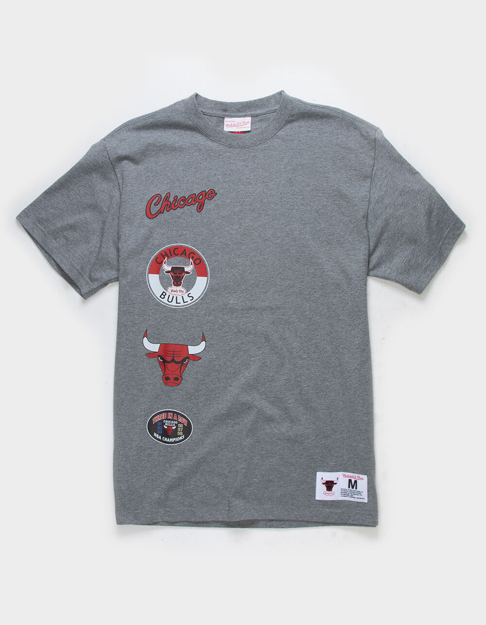 All Star Chicago Bulls Short Sleeve Tee - Black  Tee shirt print, Mens  outfits, Mens casual outfits