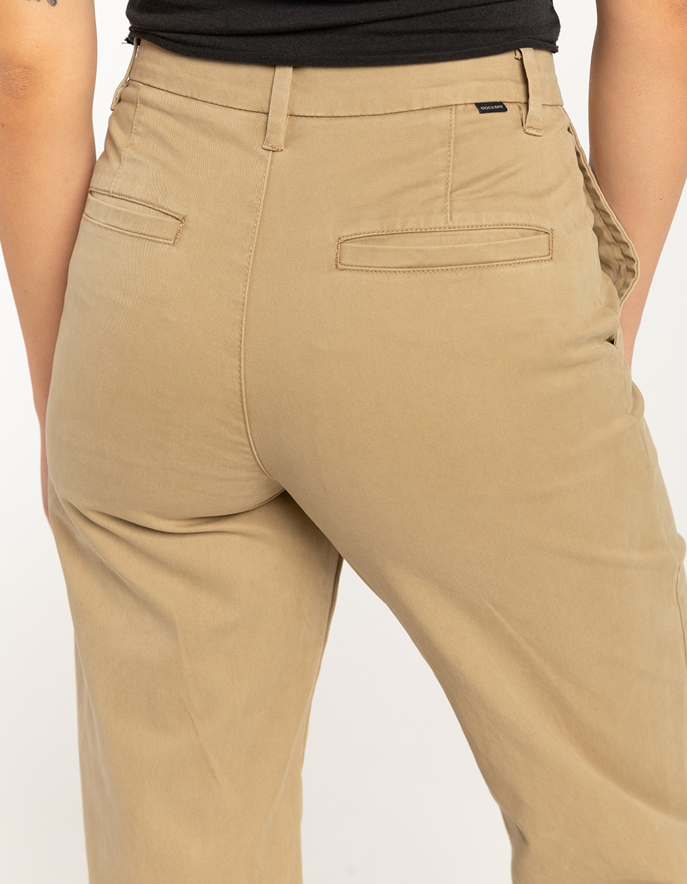 Women's Slim Fit Weekend Chino Pants – Dockers®
