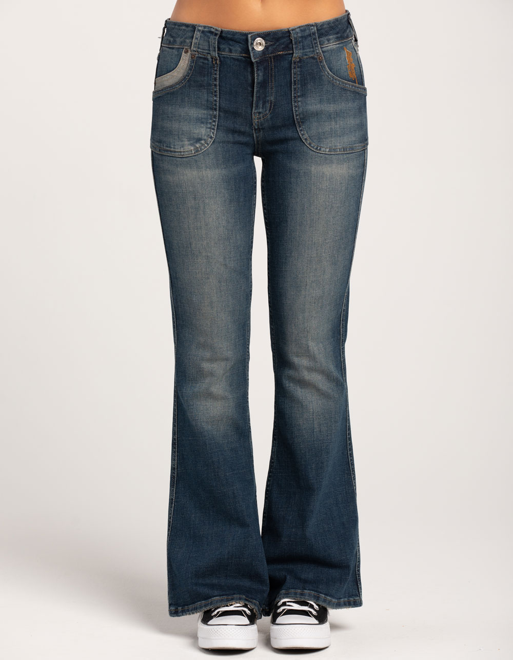 BDG '90s Low-Rise Flare Jean — Dark Wash  Low rise flare jeans, Low rise  jeans outfit, Flare jeans