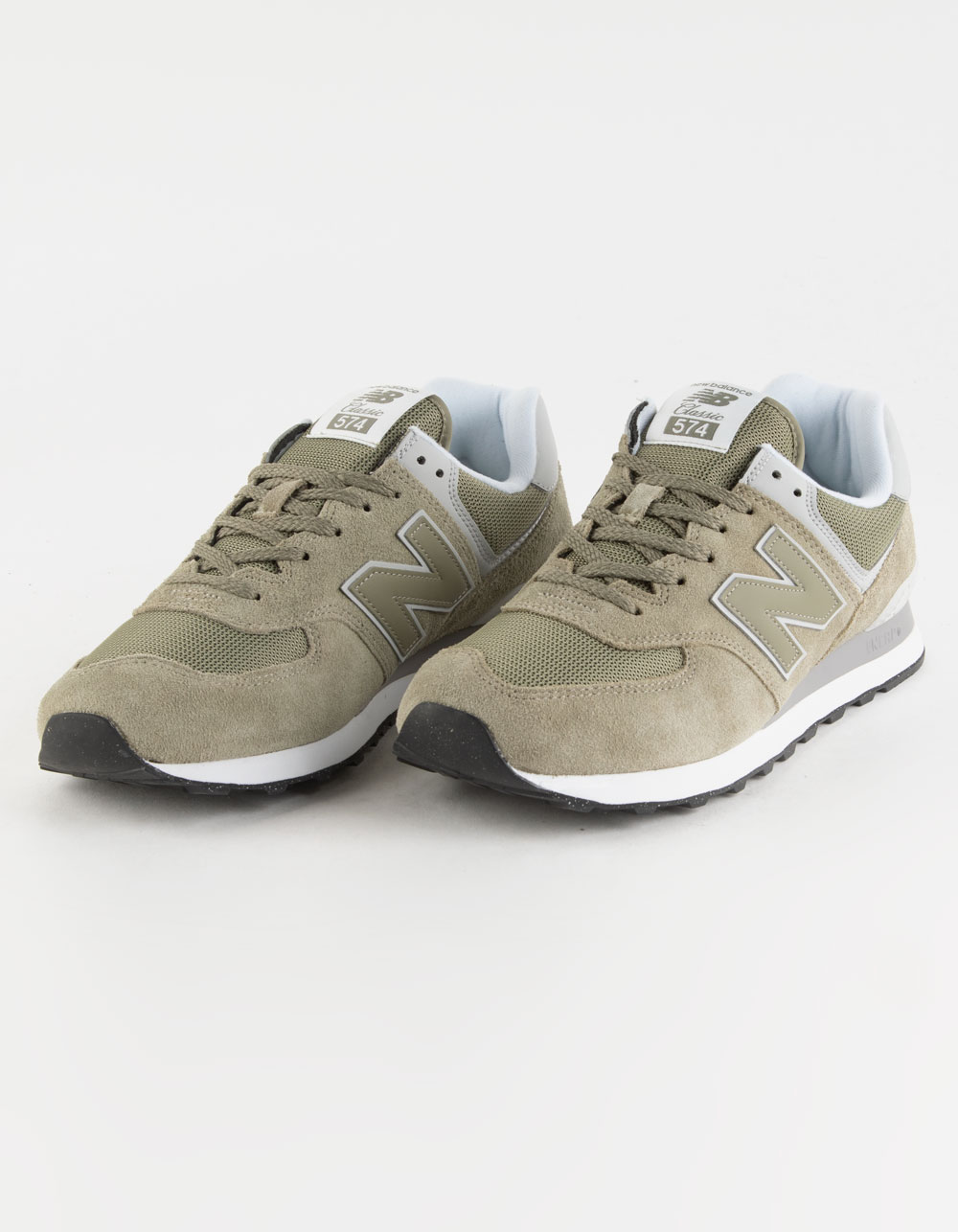 New Balance 574 V2 Men's Sneakers - Retro Style with Modern Comfort