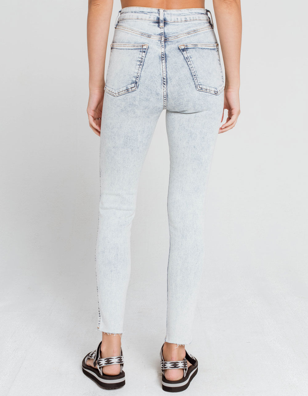 FREE PEOPLE Raw Womens High Rise Jeggings - ACID WASH | Tillys
