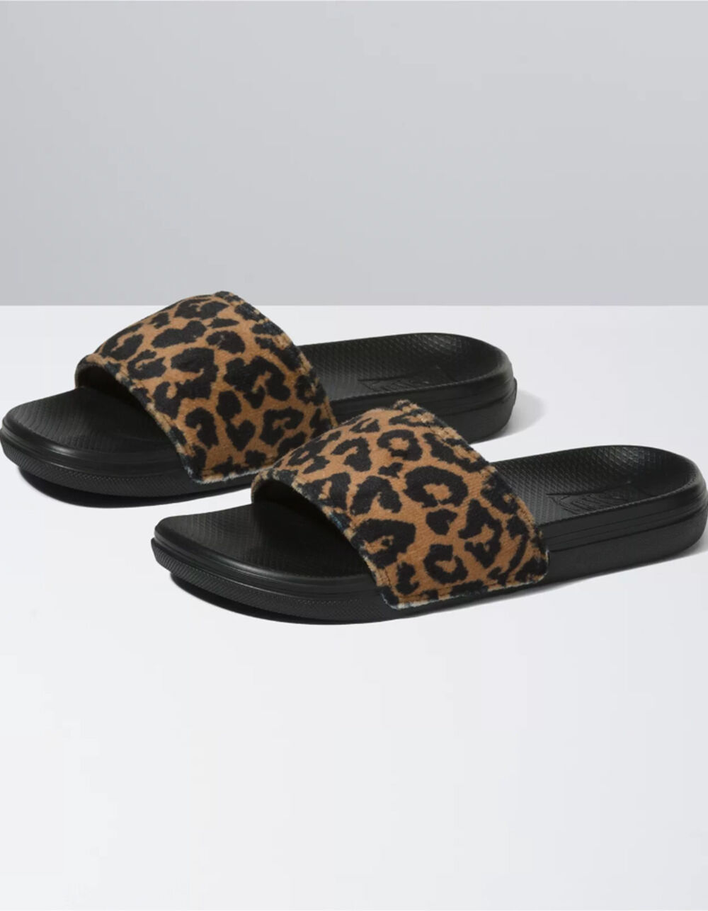 VANS Leopard Fur La Costa Girls Slide Sandals - LEOPARD | Tillys