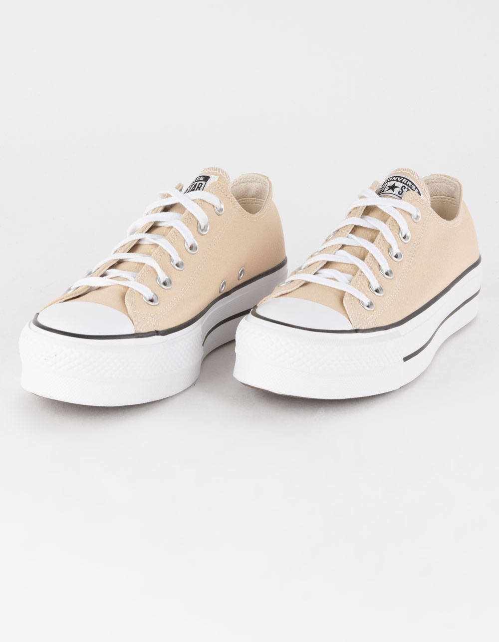 Chuck Taylor All Star Unisex Low Top Shoe.
