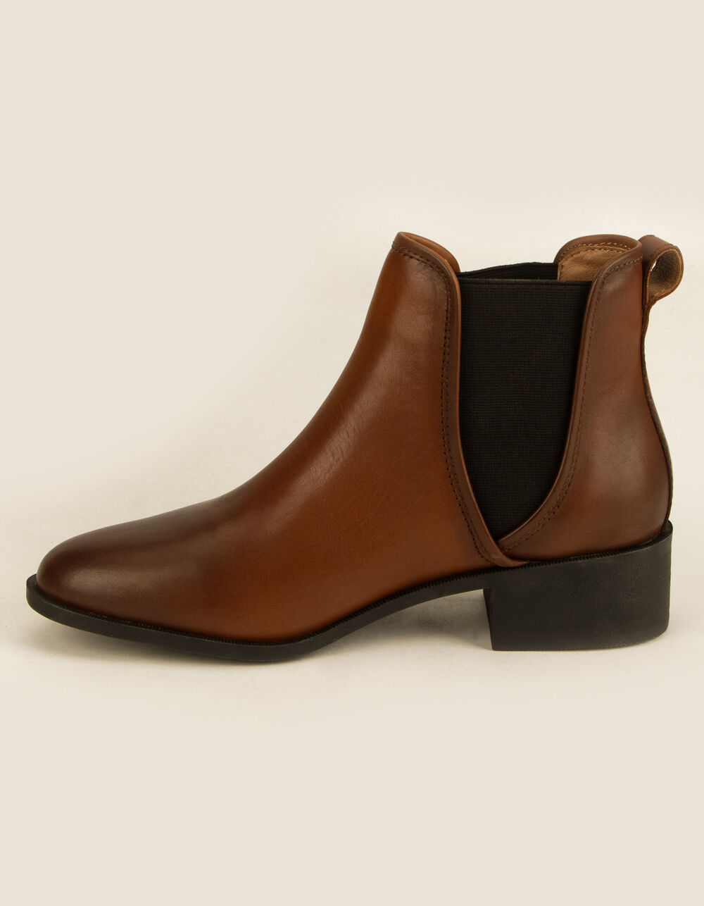 STEVE MADDEN Dares Leather Womens Chelsea Boots - COGNAC | Tillys
