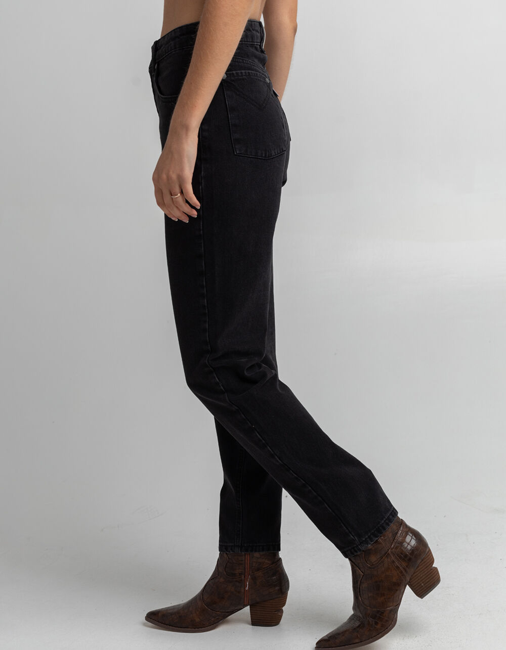 THE RAGGED PRIEST Cougar Mom Womens Jeans - WSHBK | Tillys